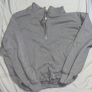 Gray sweatshirt